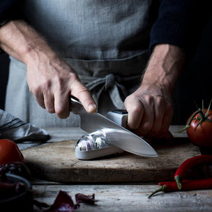 Global Classic Cooks Knife 20cm & Minosharp